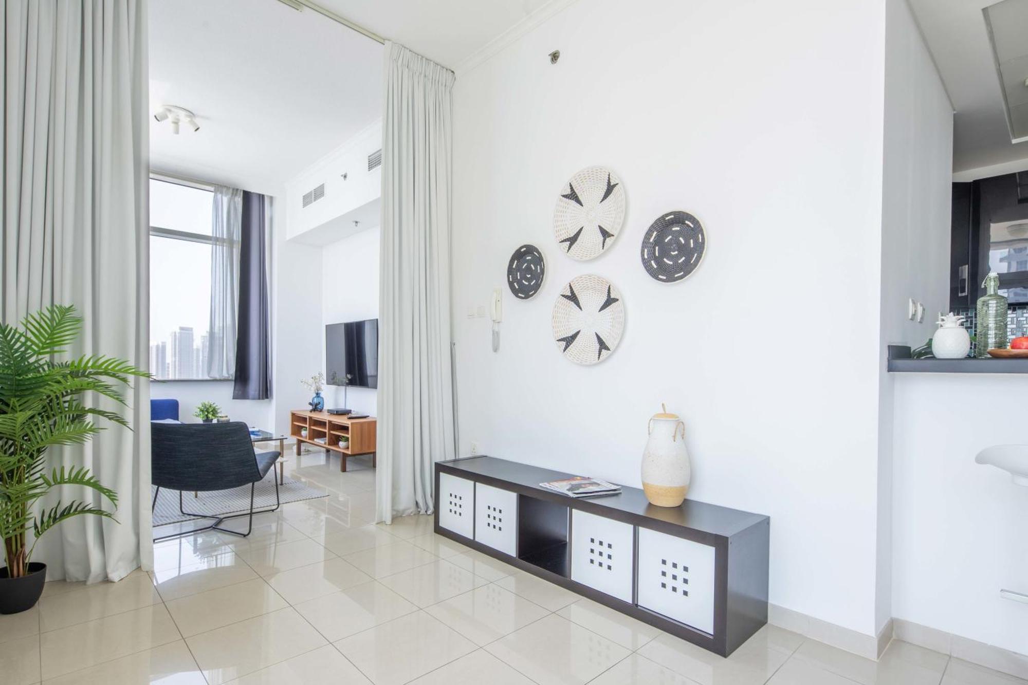 Frank Porter - Botanica Tower 1 अपार्टमेंट *